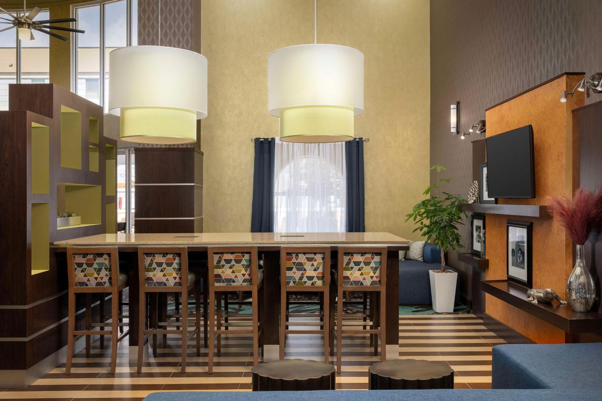 Hampton Inn & Suites Lake City Eksteriør bilde